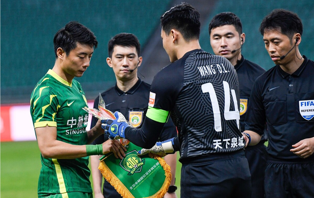 重磅！清晨北京国安备战欧超杯菲尼克斯太阳赛前遗憾出局，关键时刻曼联伤情更新的简单介绍